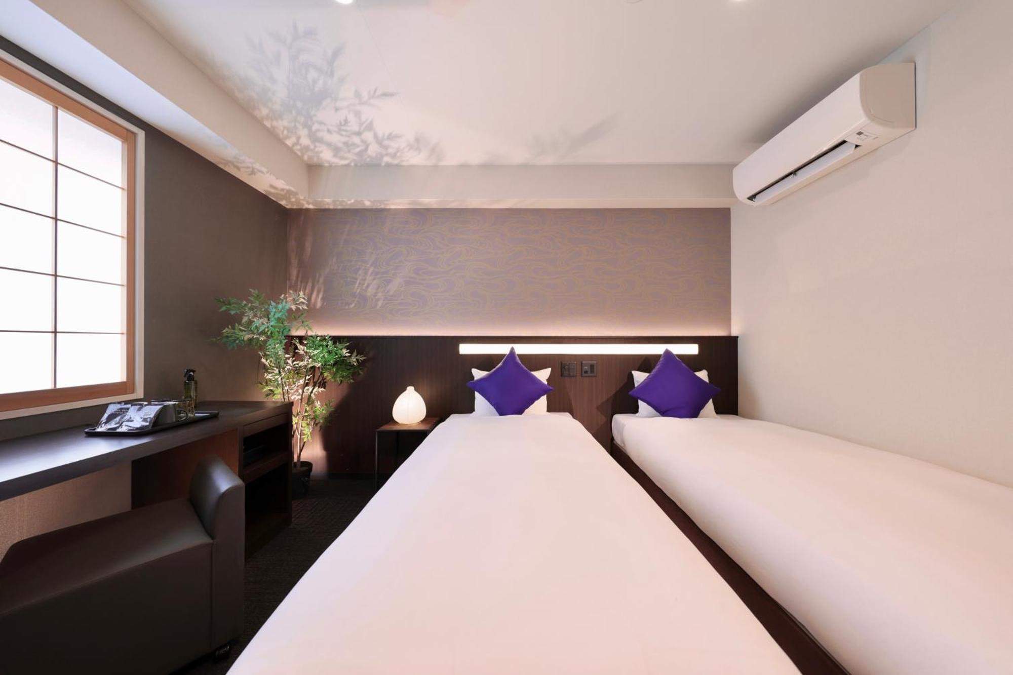 Marutamachi Crystal Hotel Кіото Екстер'єр фото